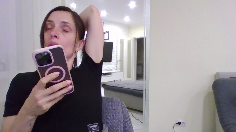 AlisAmaze's Streamate show and profile