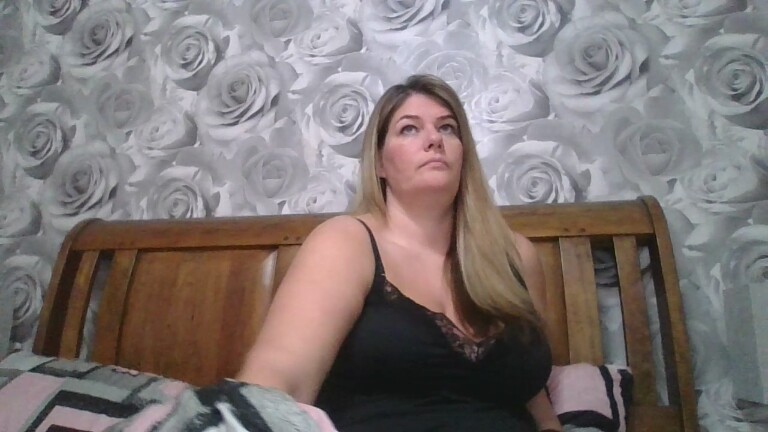 BabyCakesUK's Streamate show and profile