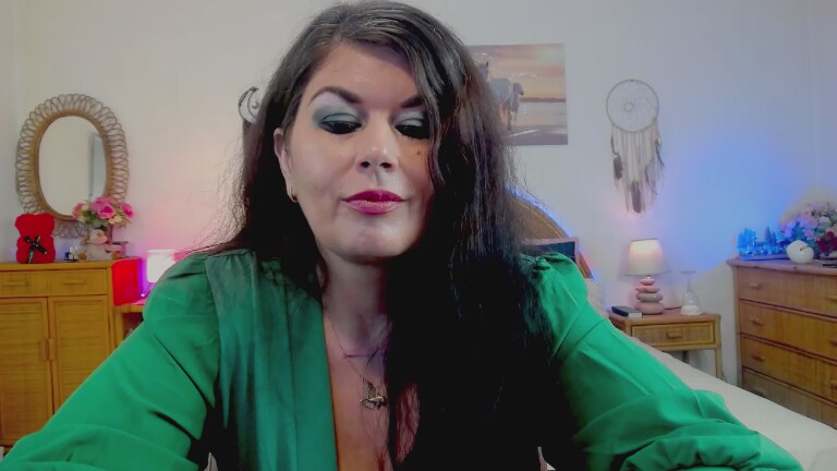 HellenMoon's Streamate show and profile