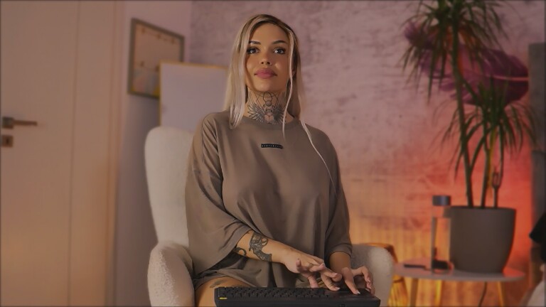 Alexandracalypso's Streamate show and profile