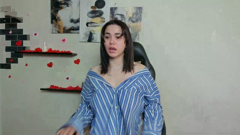 GlamNova's Streamate show and profile