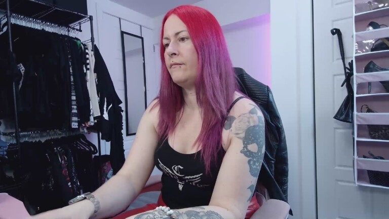 missgennyrock's Streamate show and profile